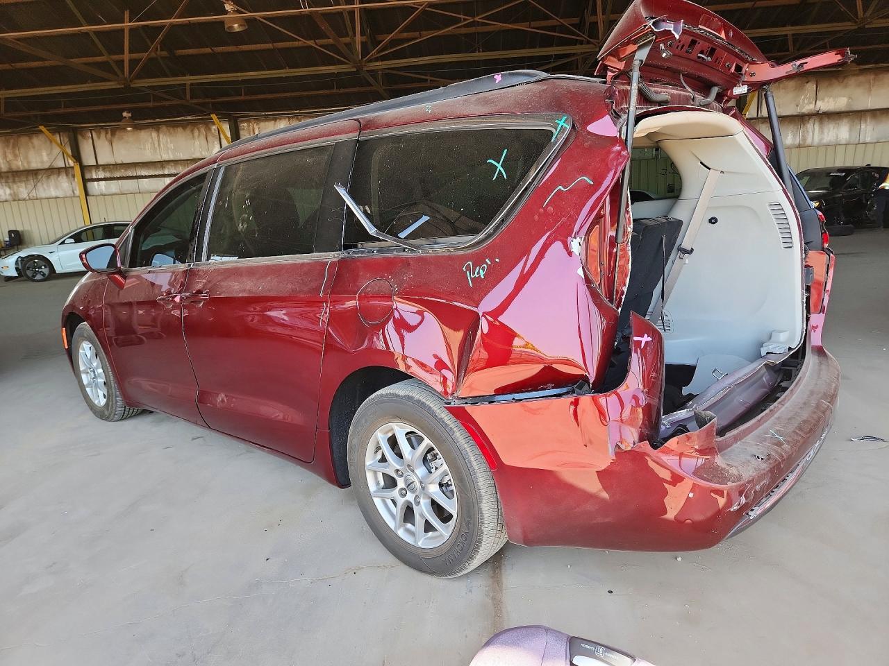 Chrysler Pacifica Touring L