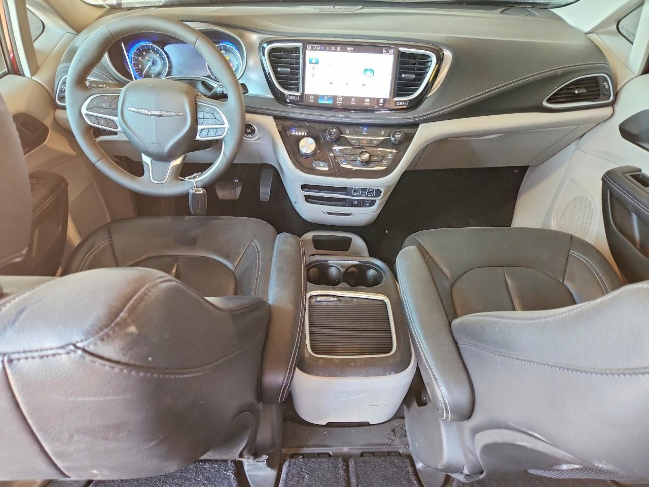 Chrysler Pacifica Touring L