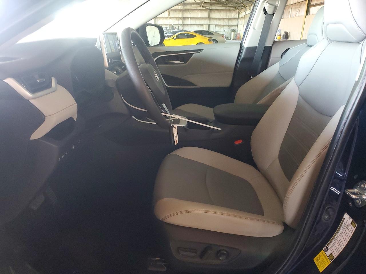 Toyota RAV4 Xle Premium