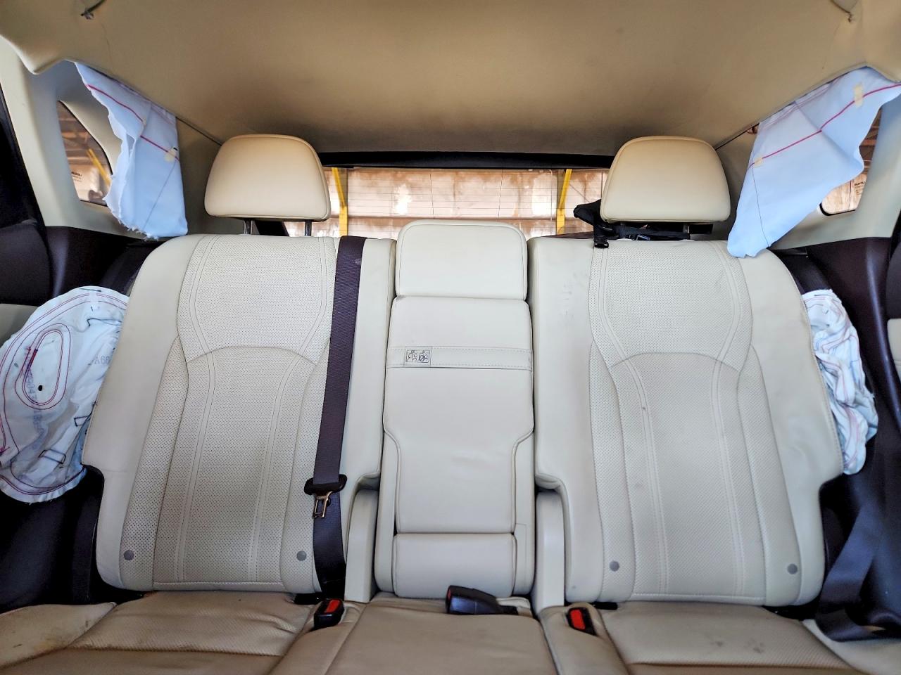 Lexus RX Base