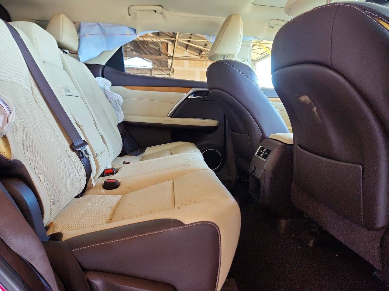 Lexus RX Base
