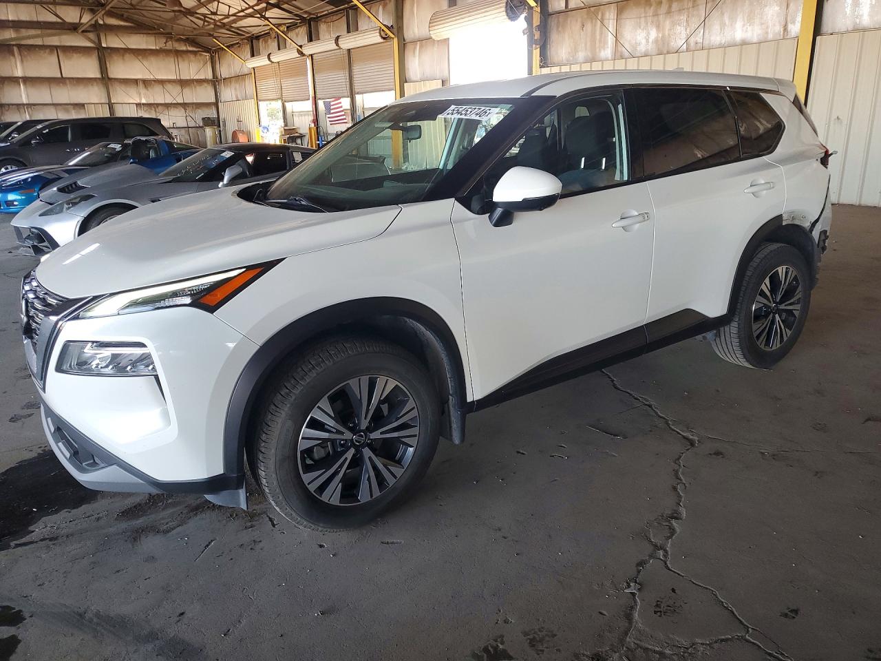 Salvage Nissan Rogue Image