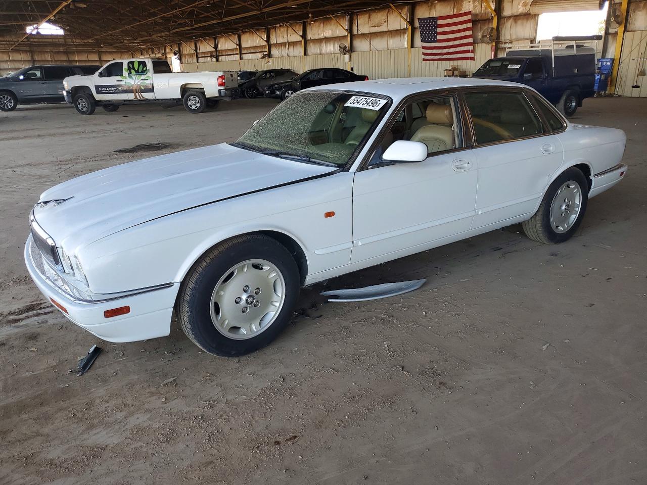 Salvage Jaguar Xj6 Image