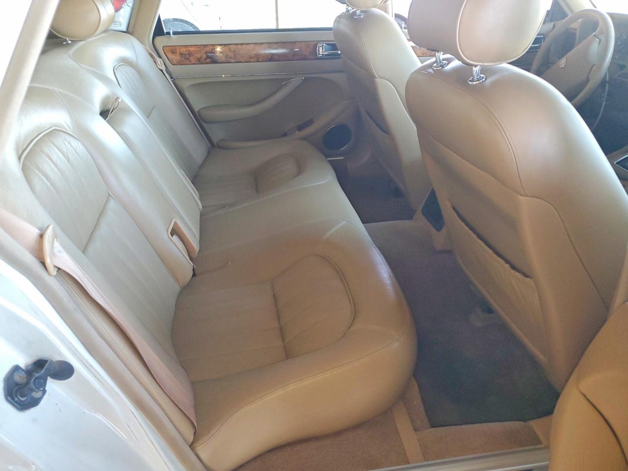 Jaguar Xj6