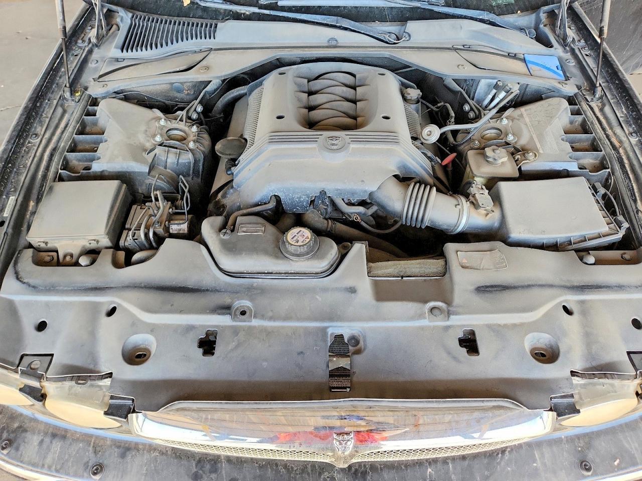 Jaguar Xj8