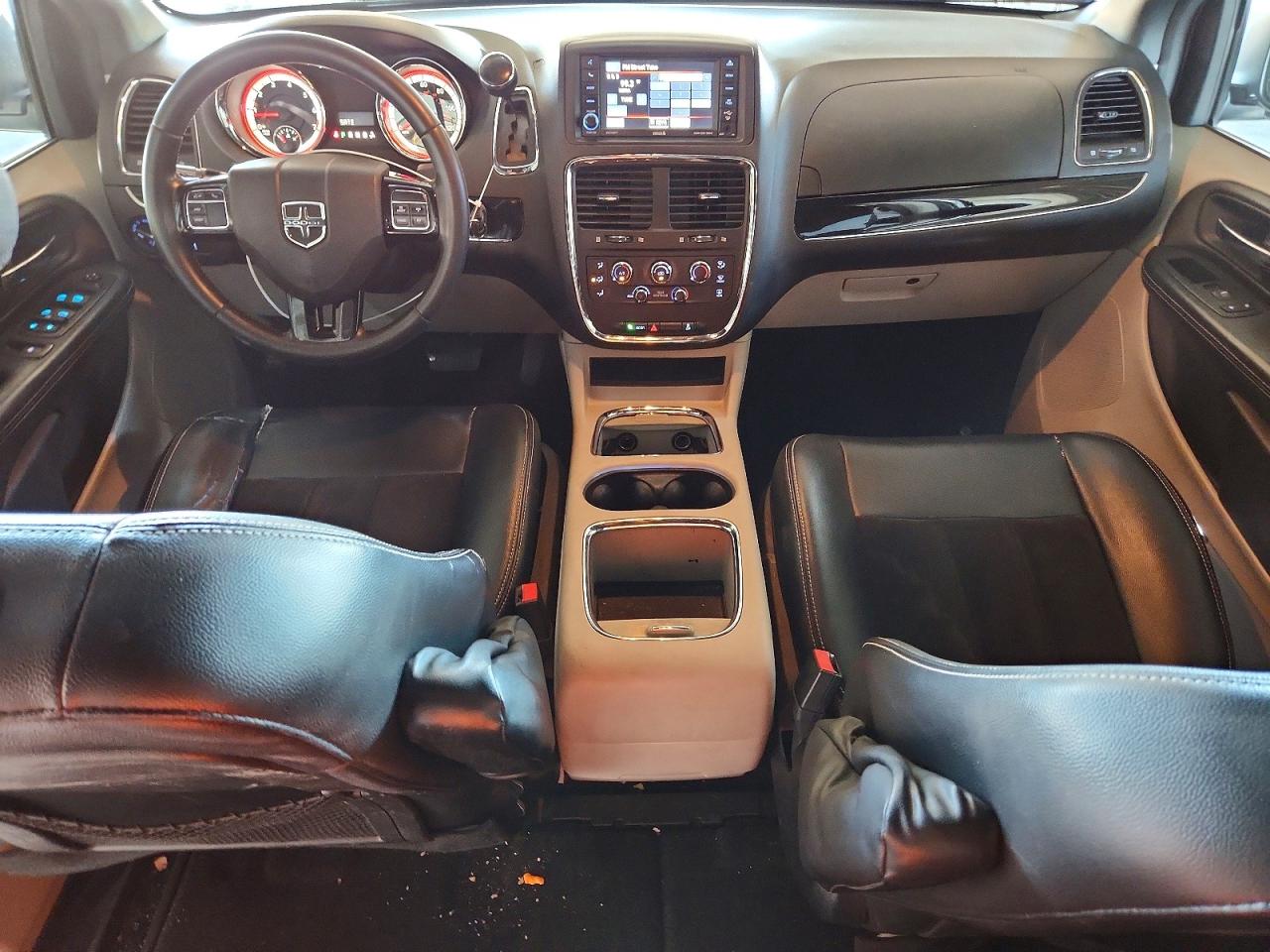 Dodge Caravan Sxt