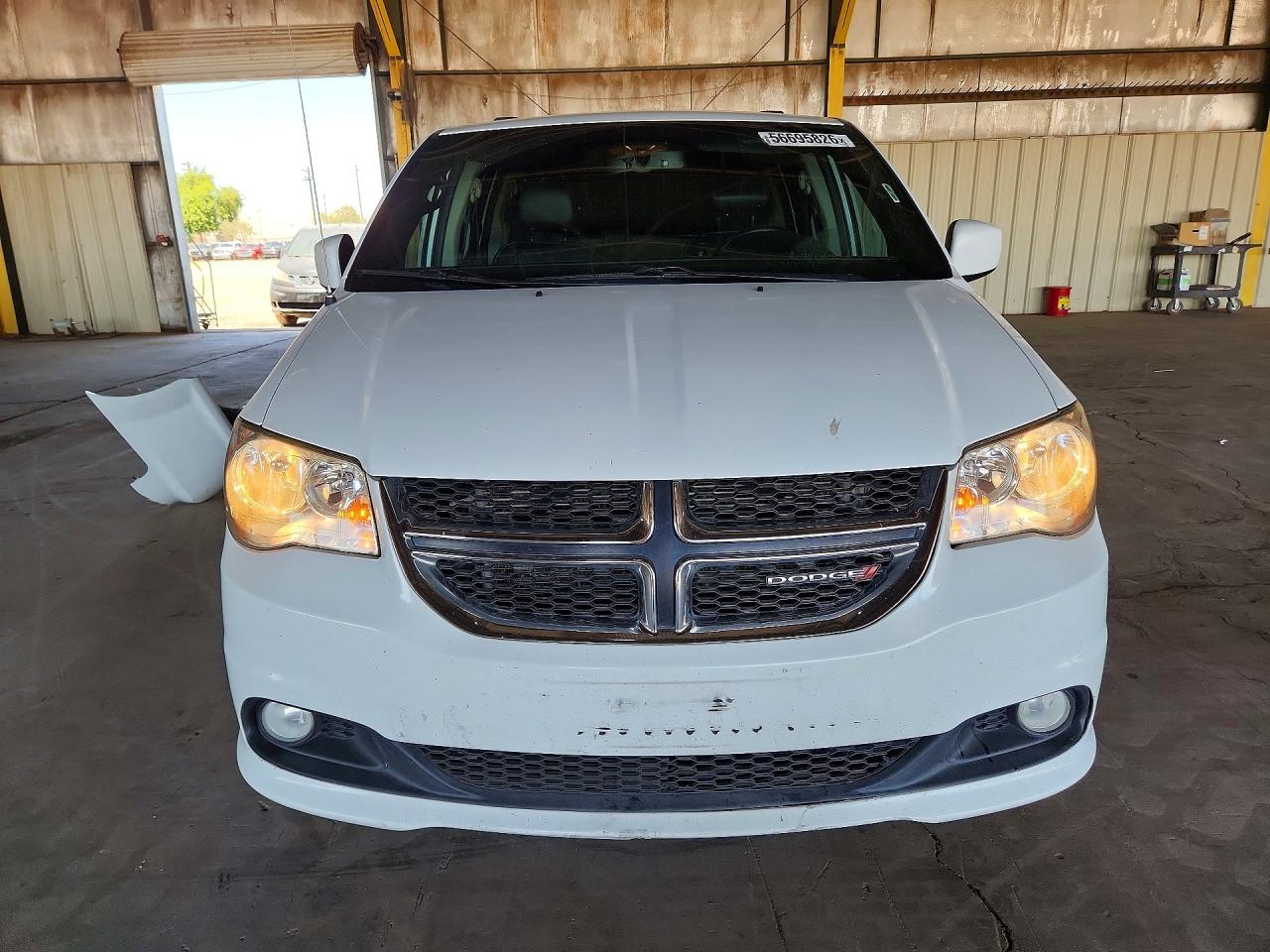Dodge Caravan Sxt