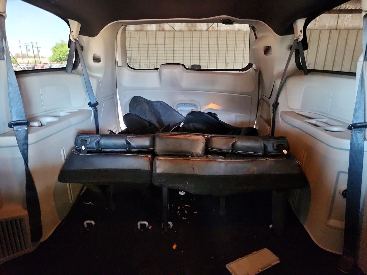 Dodge Caravan Sxt