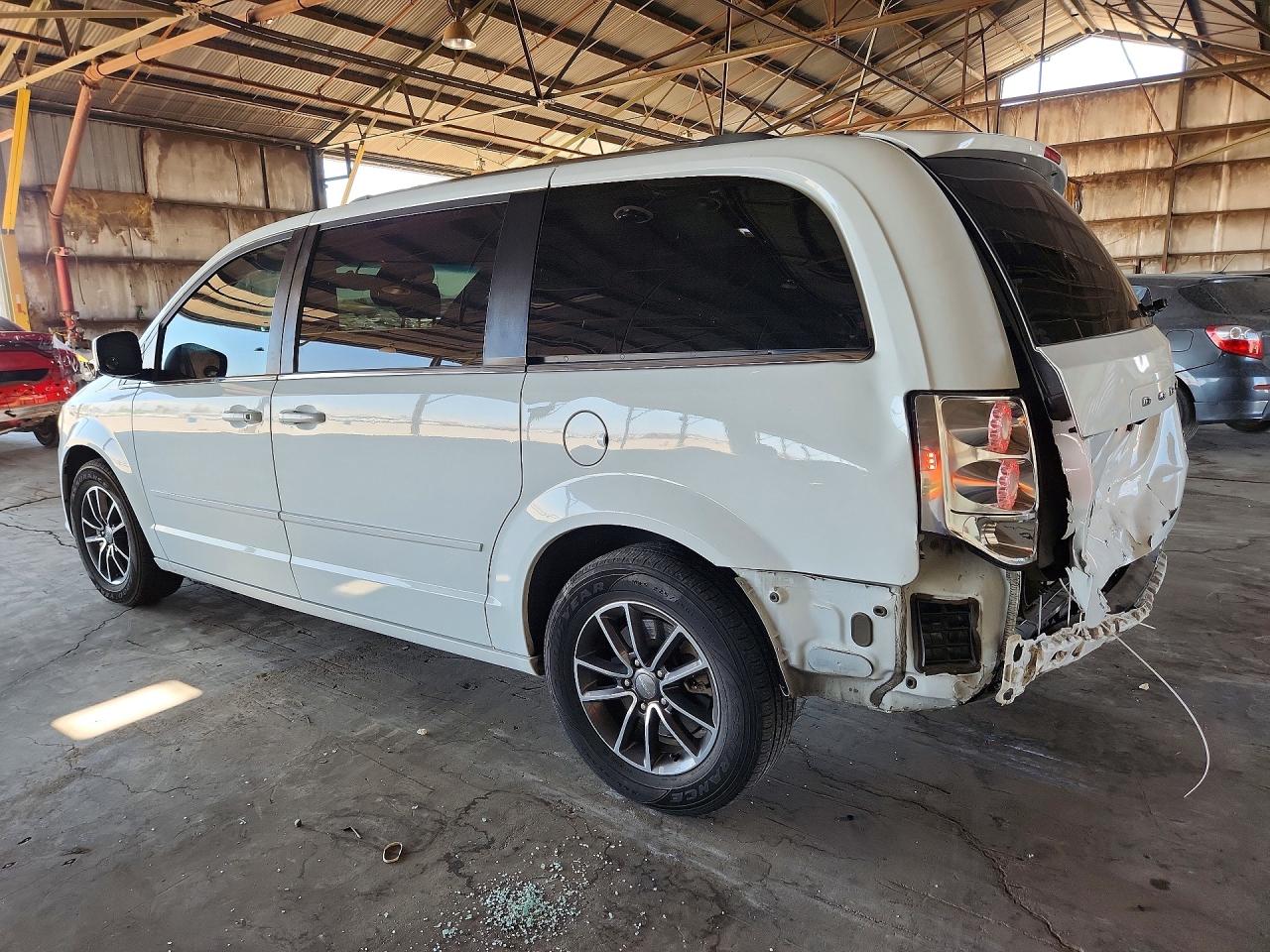 Dodge Caravan Sxt