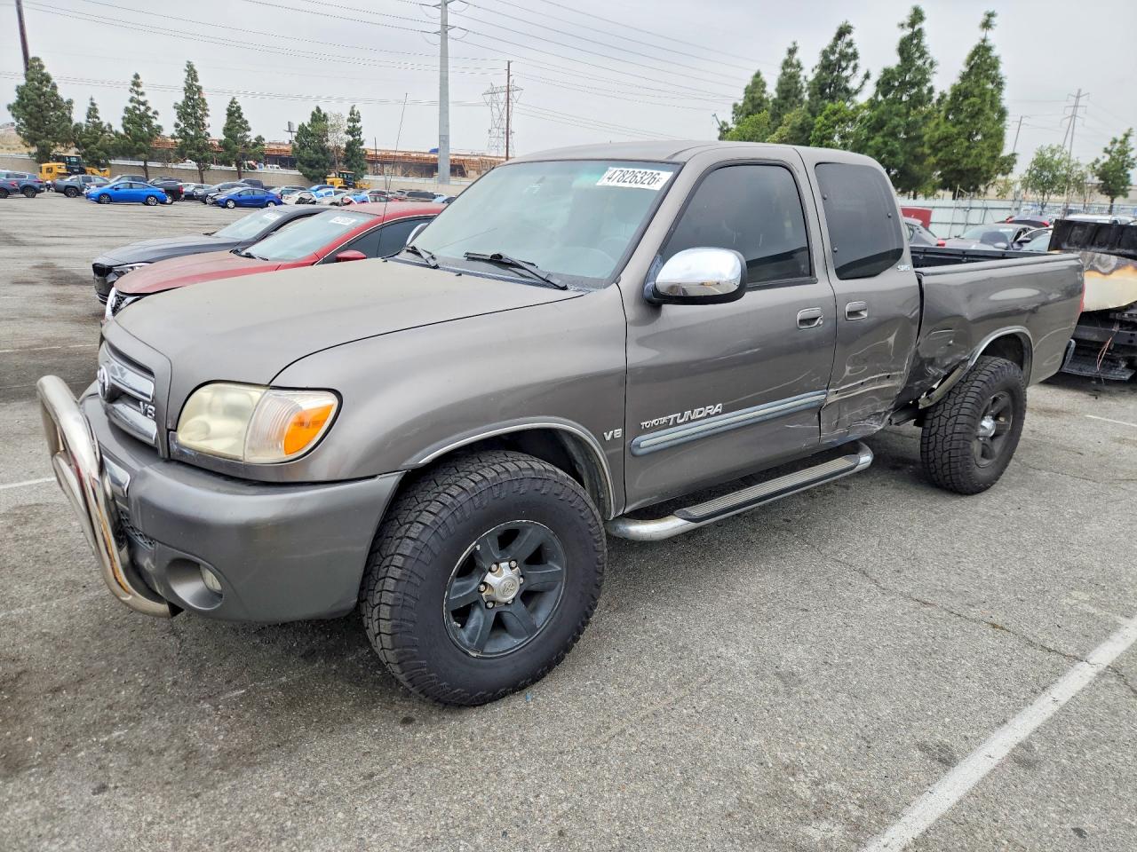 Salvage Toyota Tundra Image