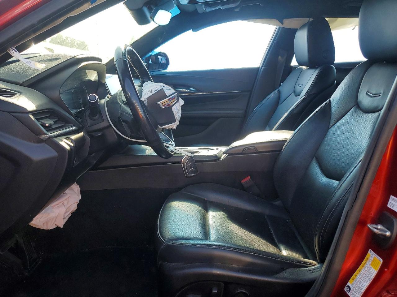 Cadillac CT4 Premium Luxury