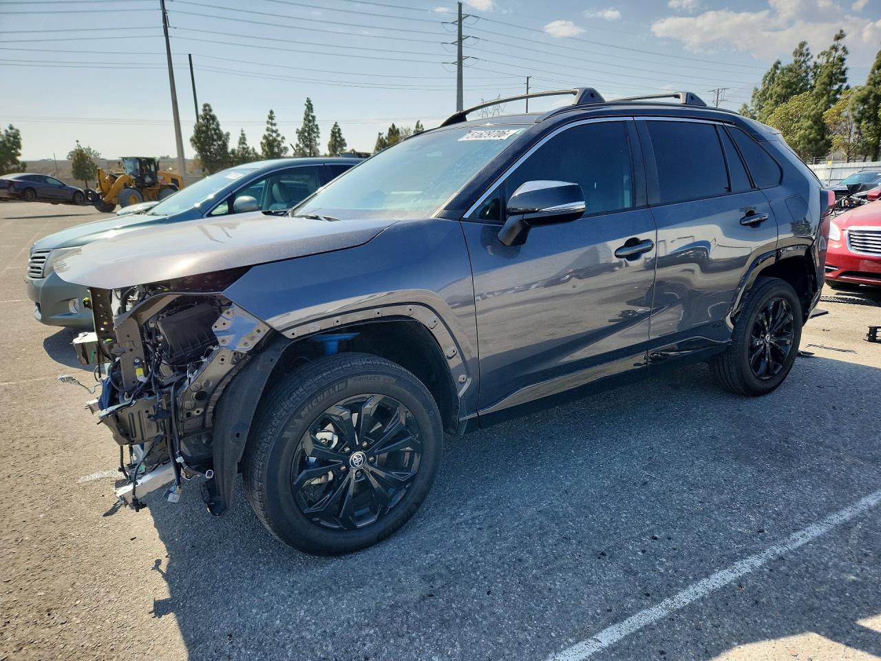Salvage Toyota RAV4 Image