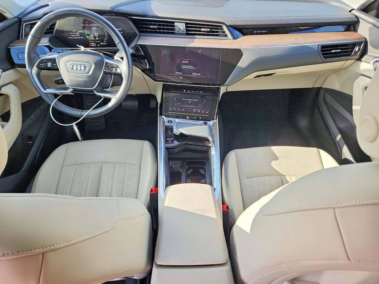 Audi Q8 Premium Plus
