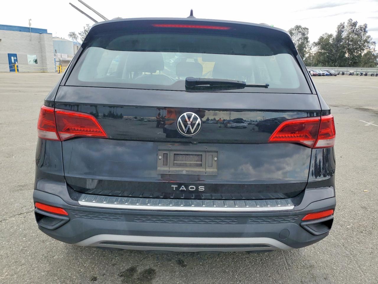 Volkswagen Taos S
