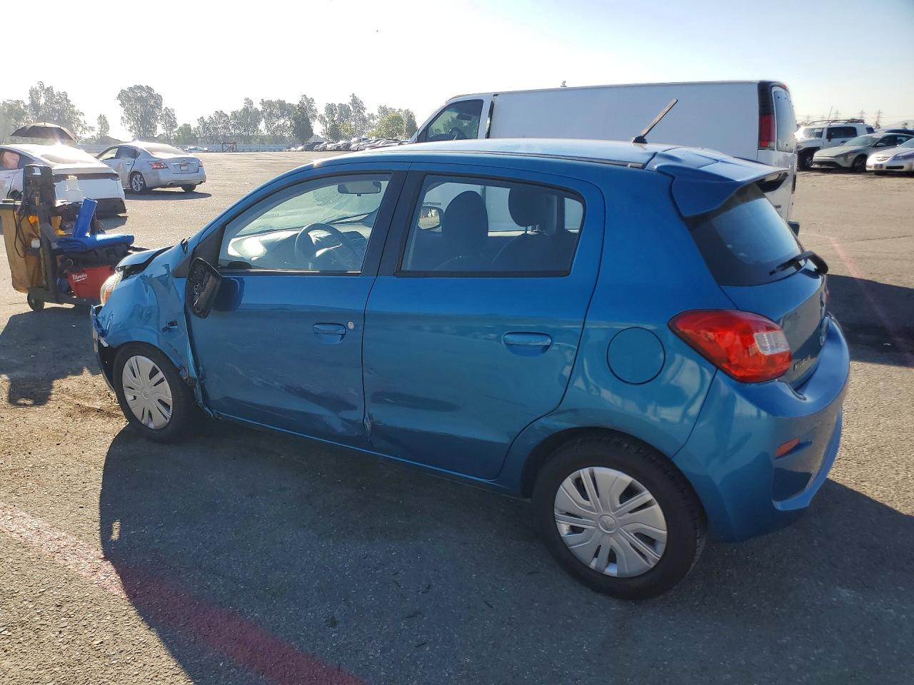 Mitsubishi Mirage Es