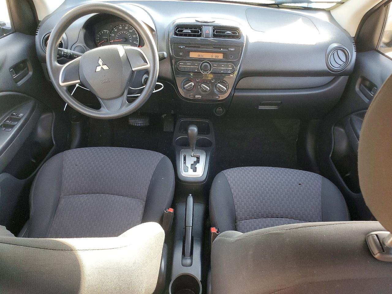 Mitsubishi Mirage Es