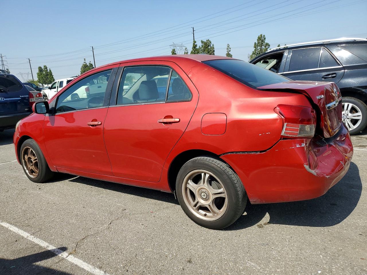Toyota Yaris Base