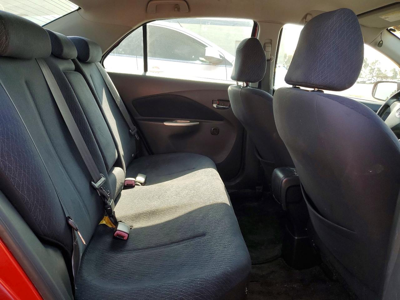 Toyota Yaris Base