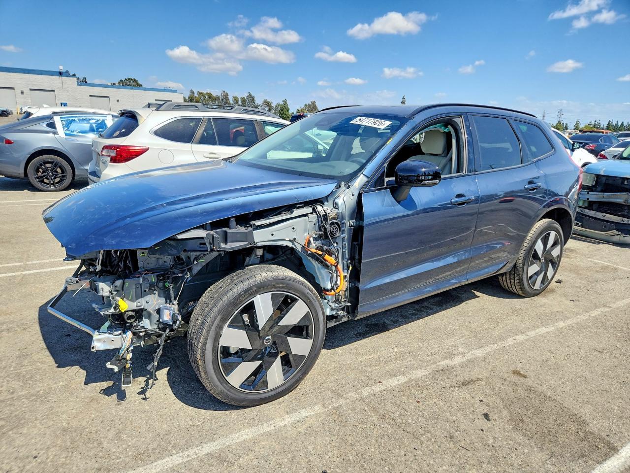 Salvage Volvo XC60 Image