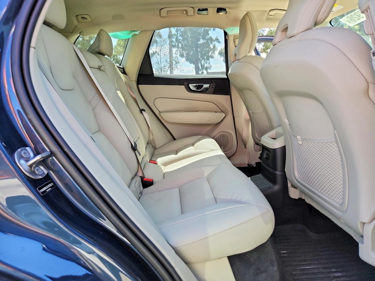 Volvo XC60 Plus