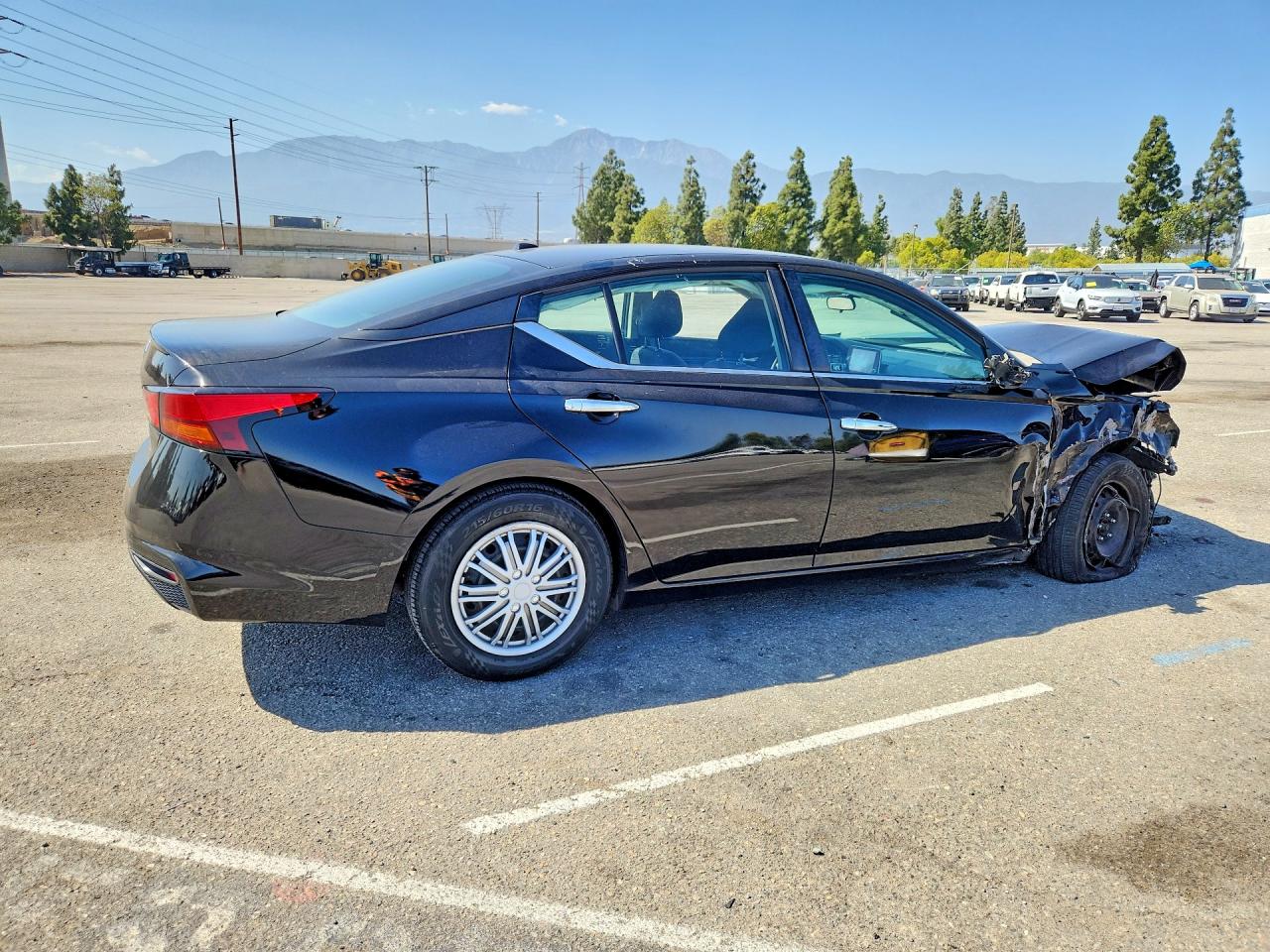Nissan Altima S