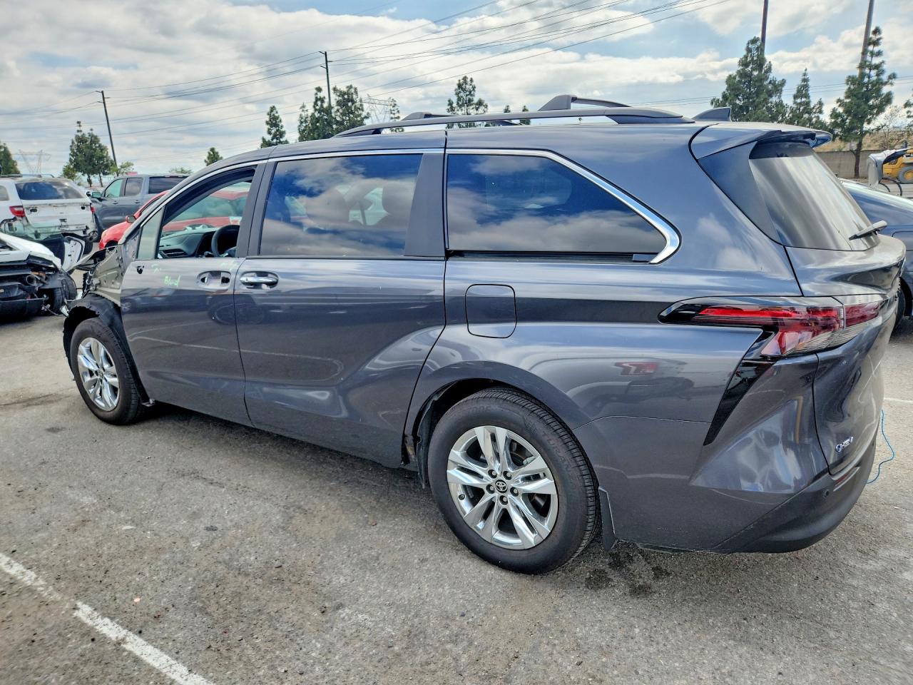 Toyota Sienna Xle 7-passenger