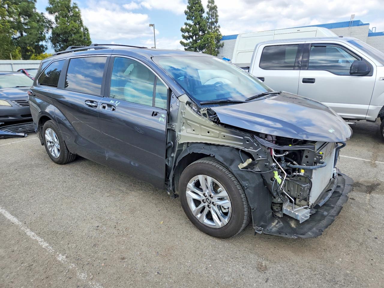 Toyota Sienna Xle 7-passenger