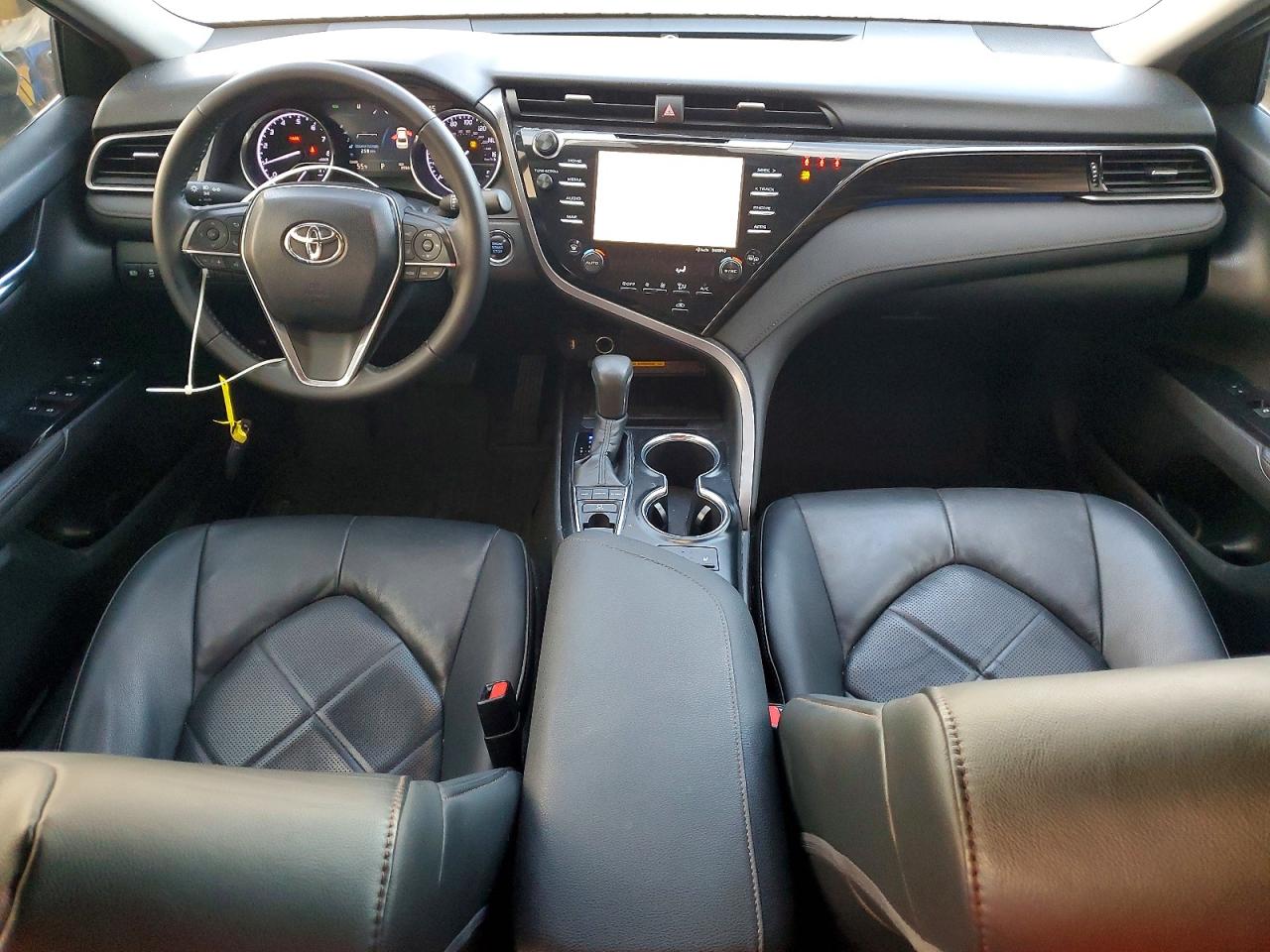 Toyota Camry Xle