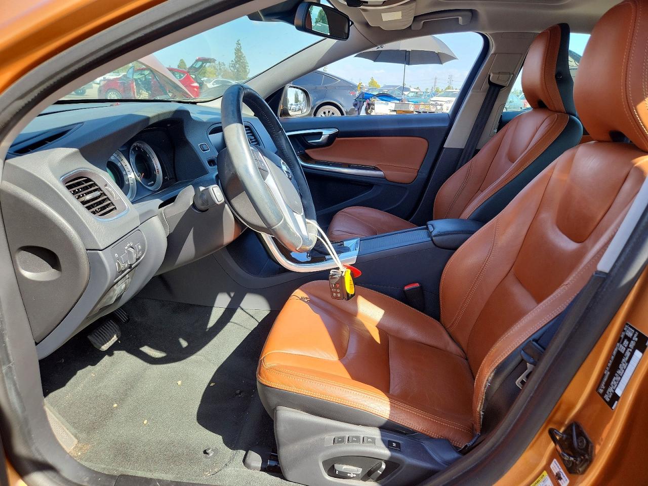 Volvo S60 T5