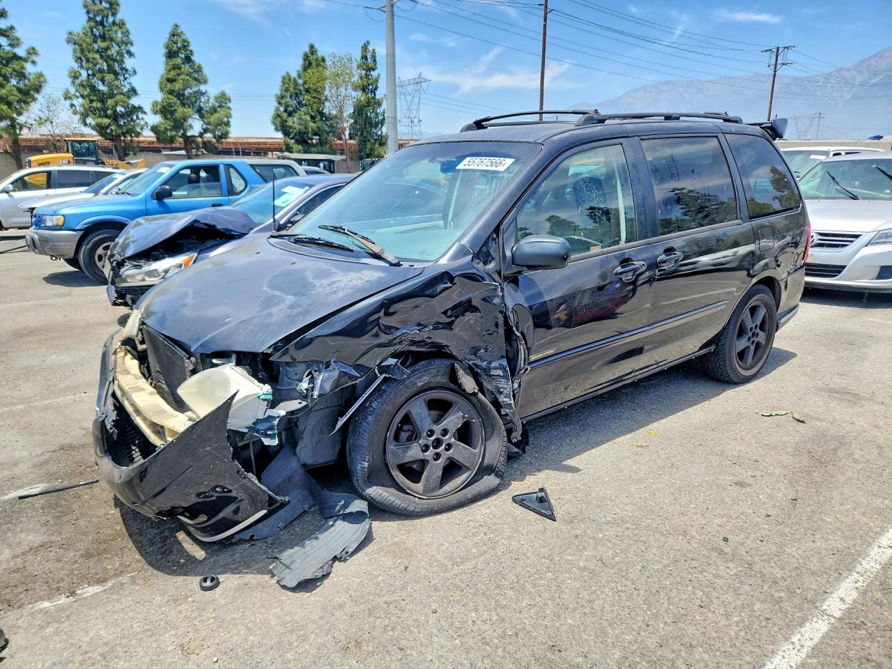 Salvage Mazda MPV Image