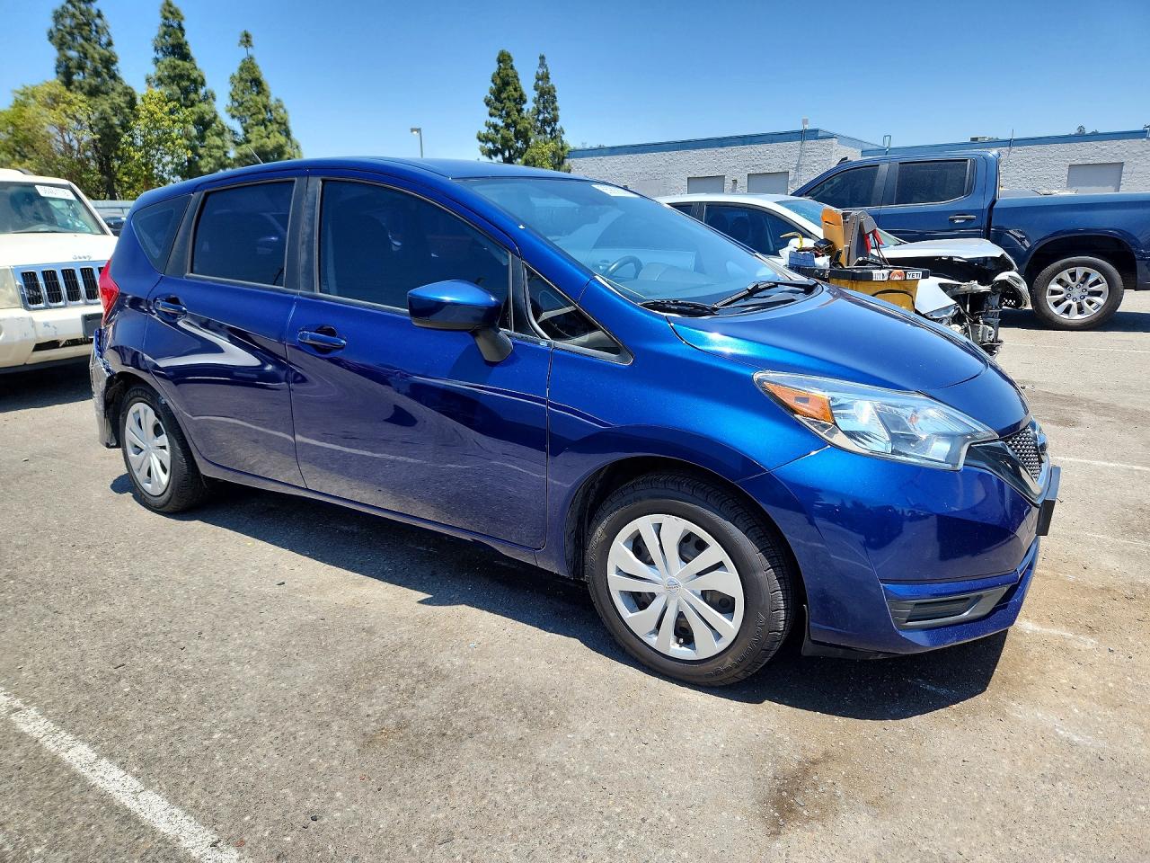Nissan Versa Sv