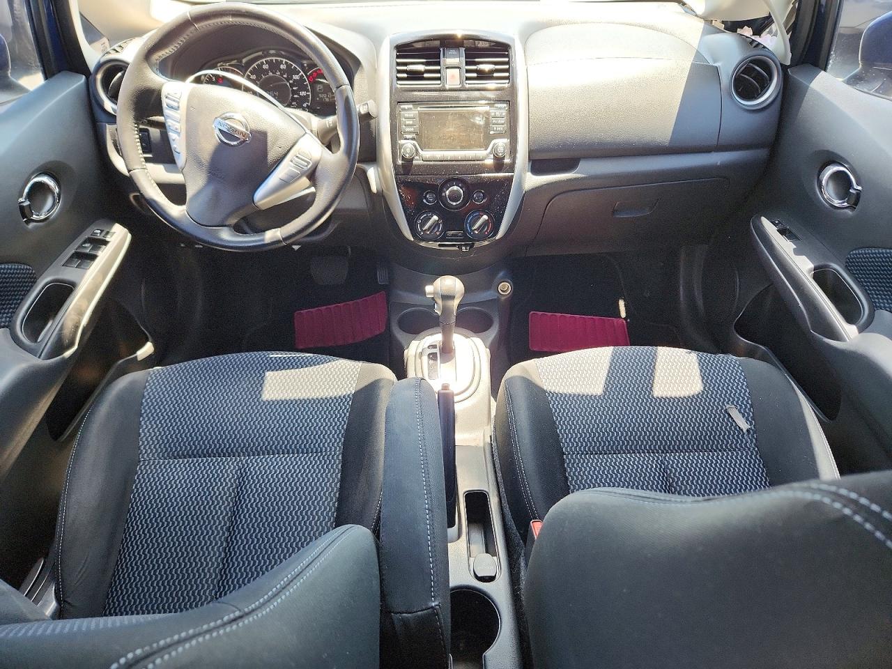 Nissan Versa Sv