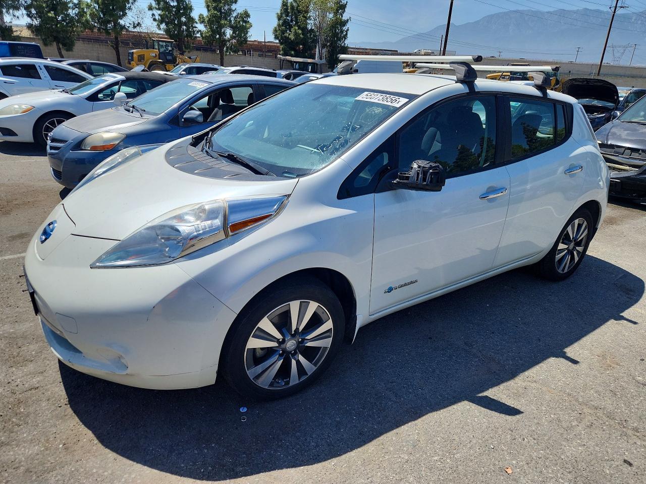 Salvage Nissan LEAF Image