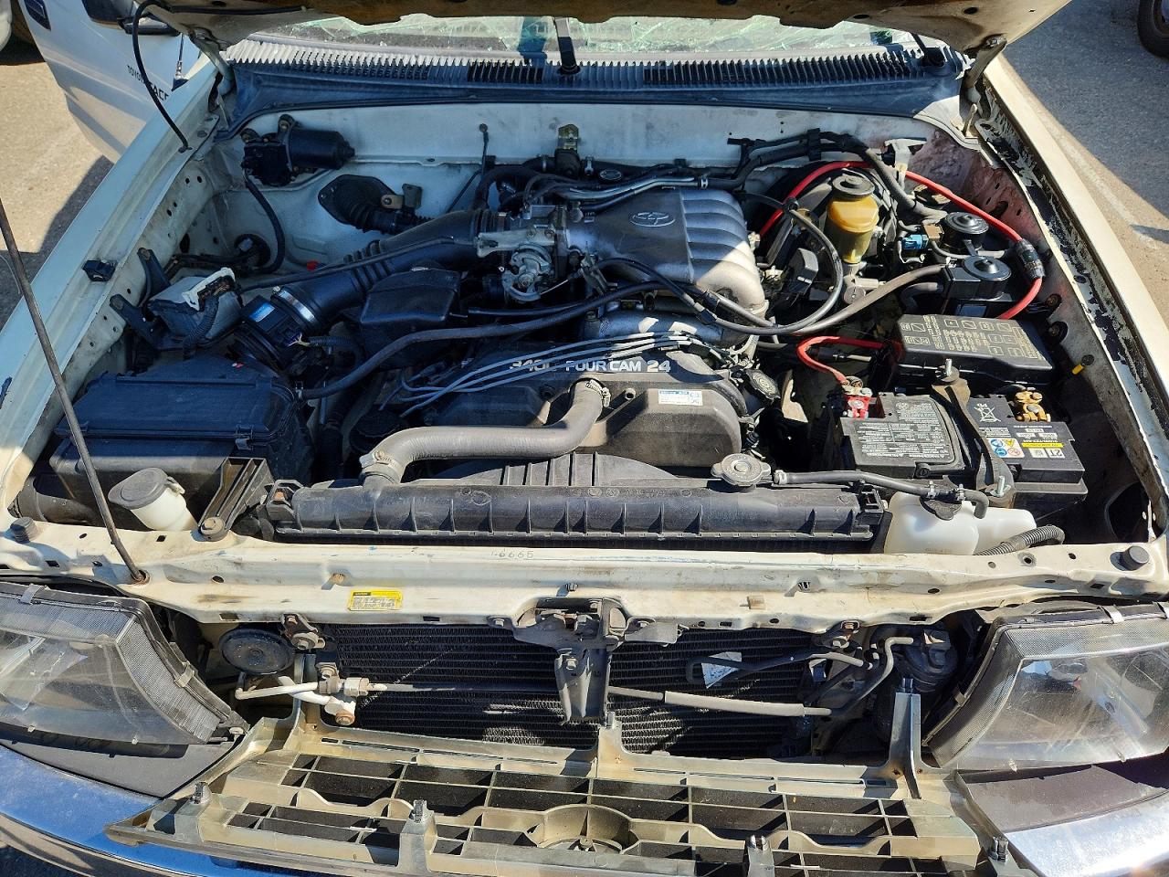 Toyota Tacoma Xtracab