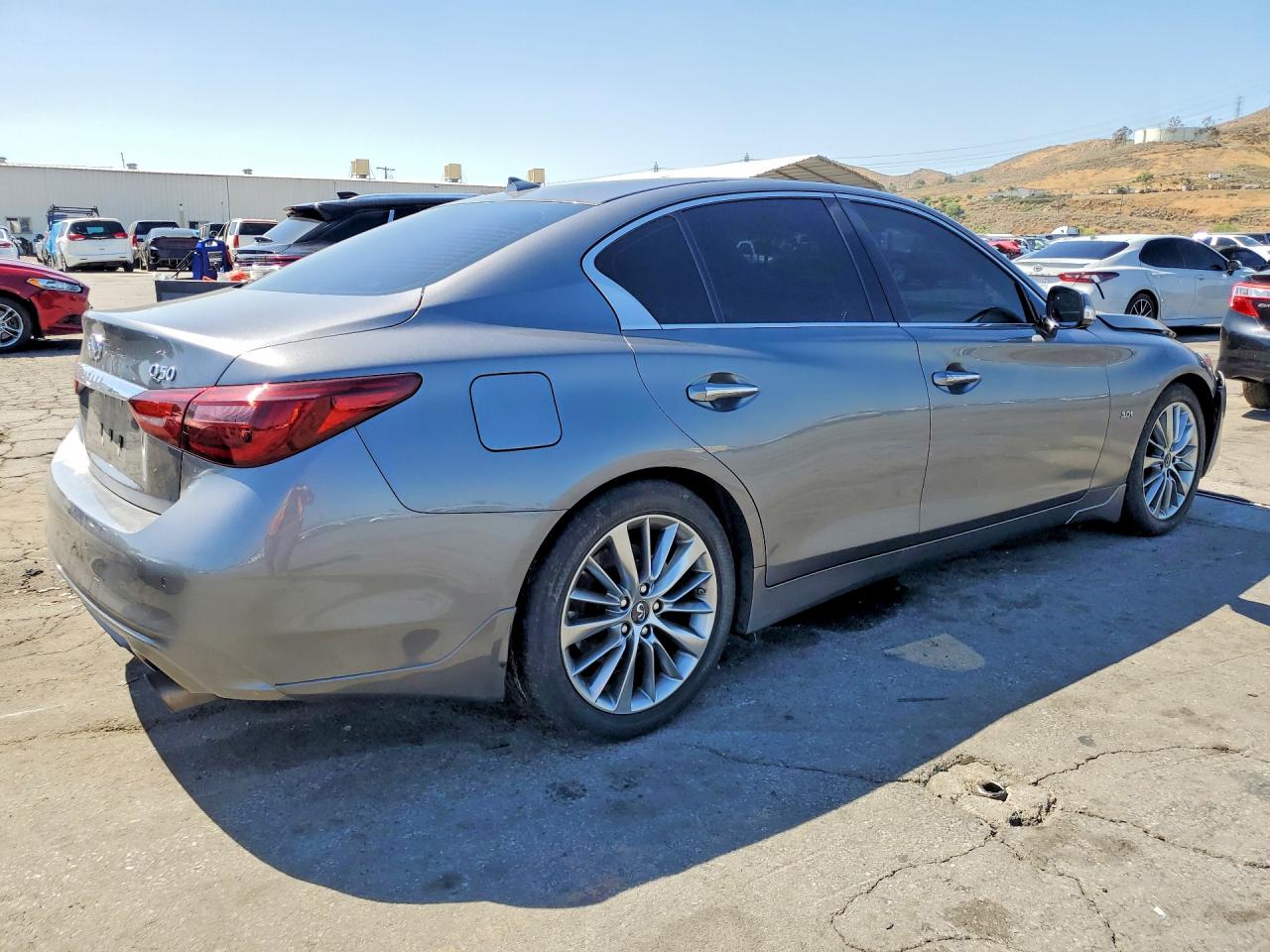 INFINITI Q50 3.0t Luxe