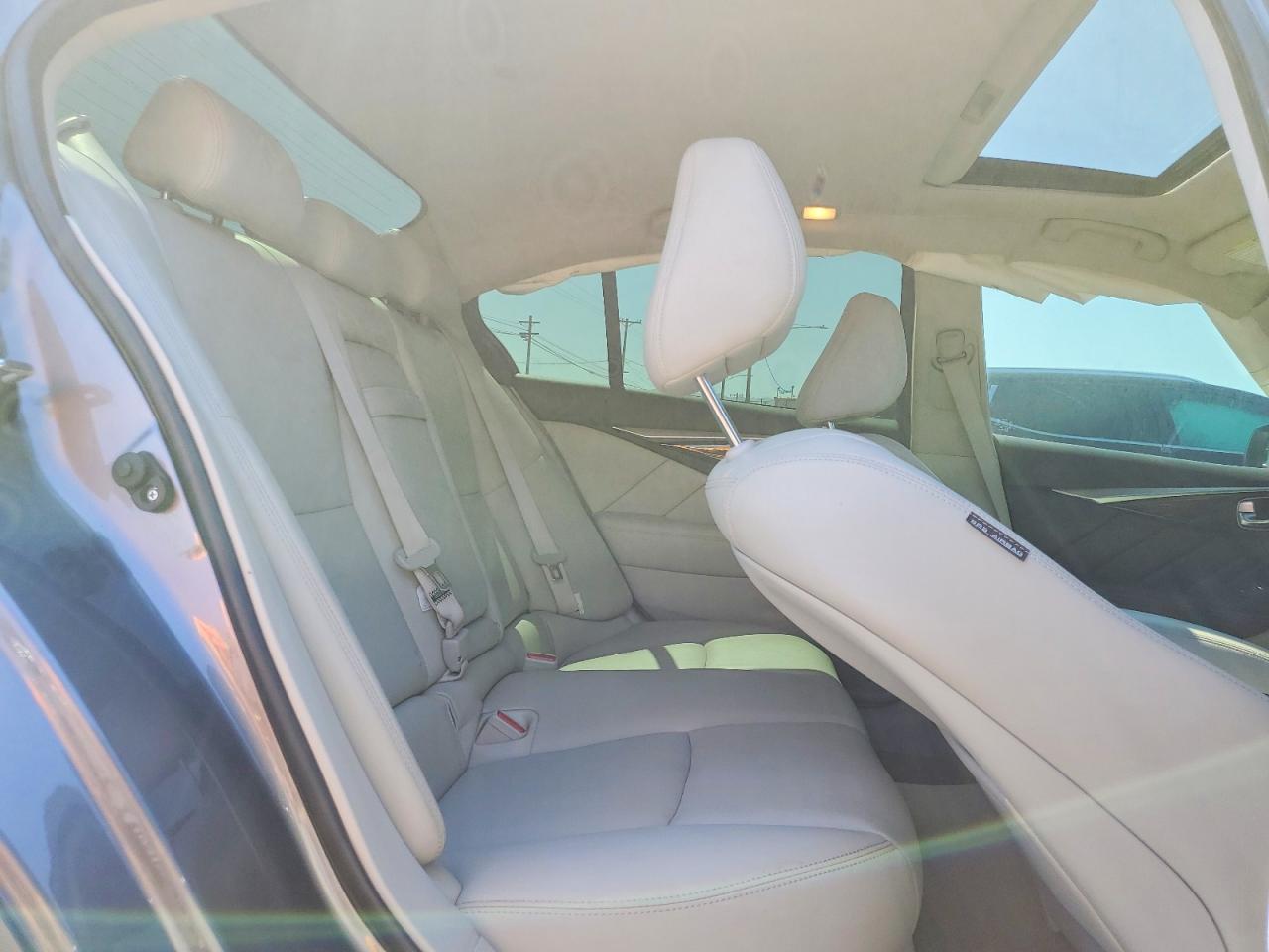 INFINITI Q50 3.0t Luxe