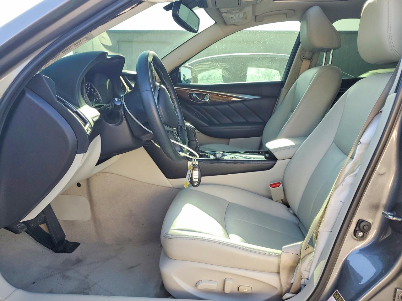 INFINITI Q50 3.0t Luxe