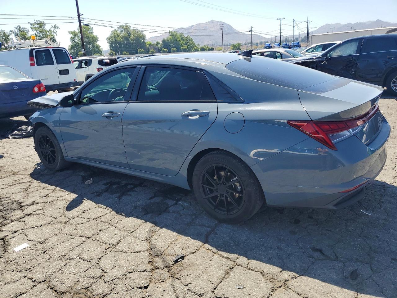 Hyundai ELANTRA Blue