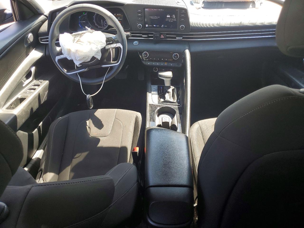 Hyundai ELANTRA Blue