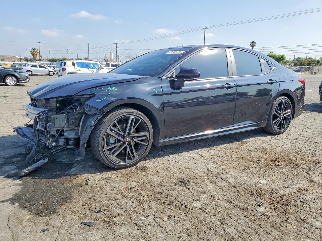 Salvage Toyota Camry Image