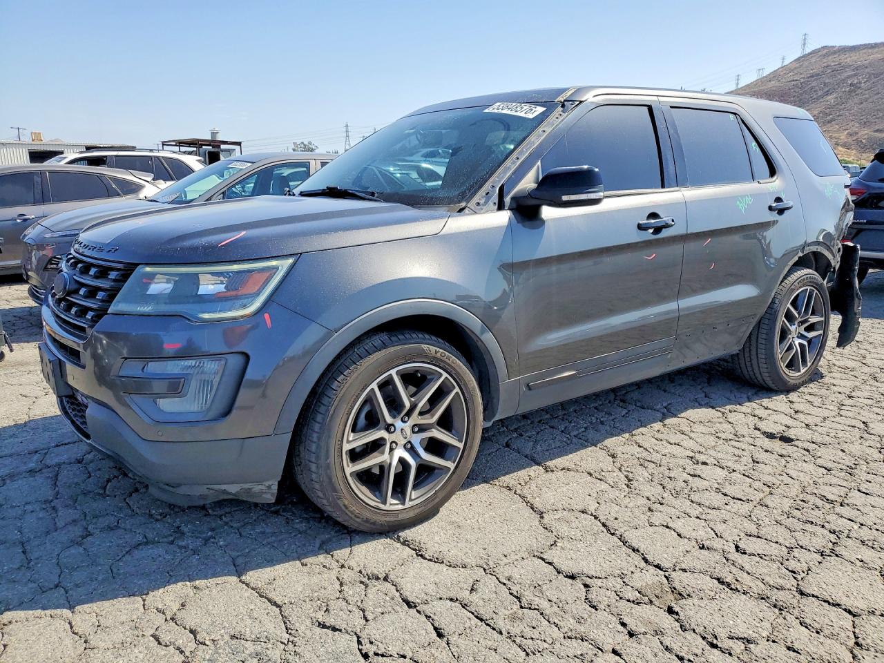 Salvage Ford Explorer Image