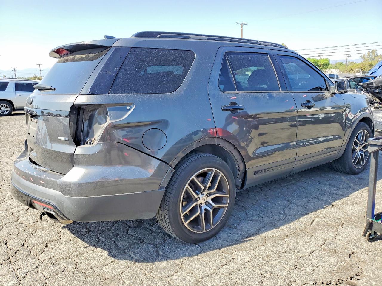 Ford Explorer Sport