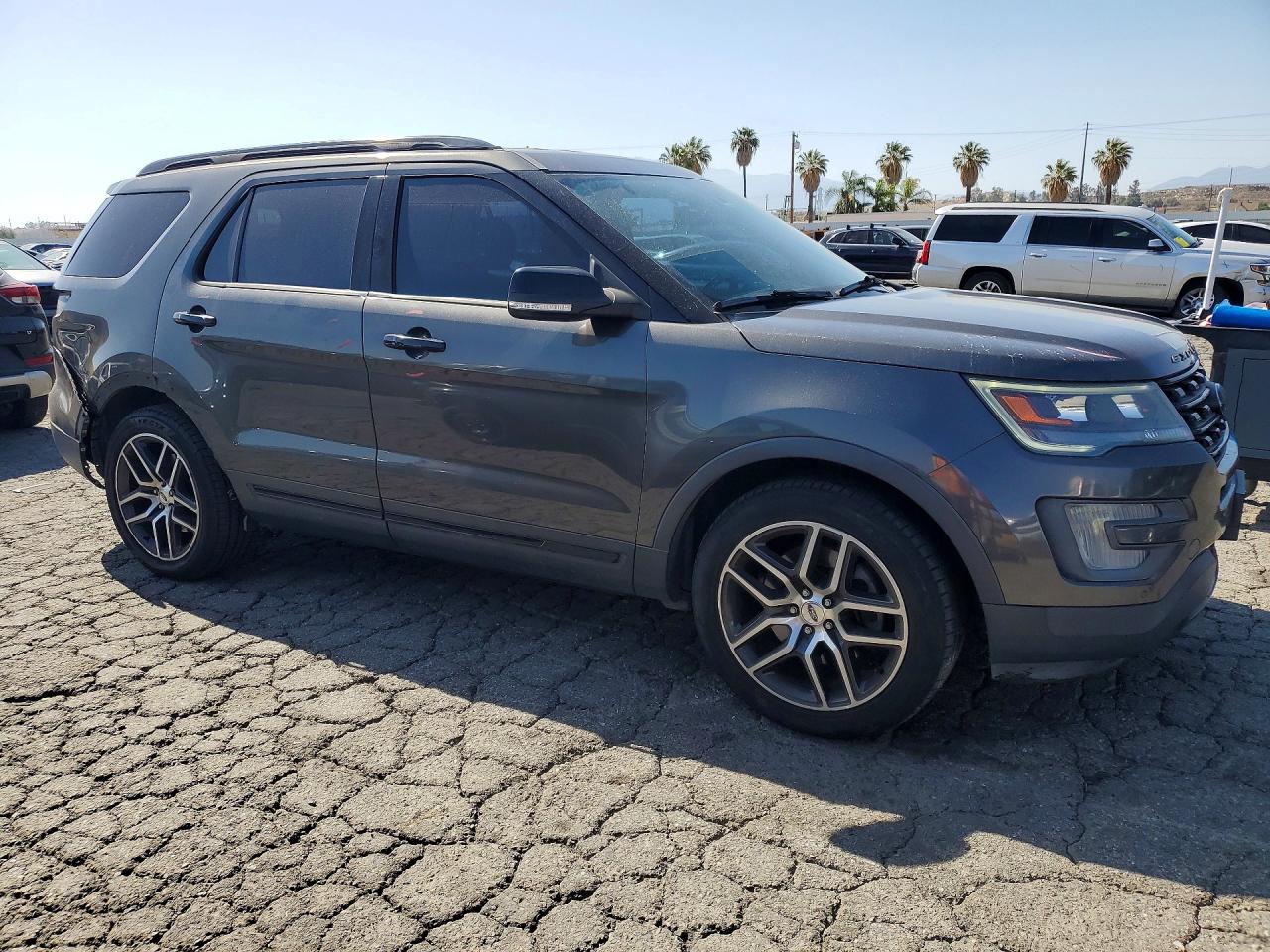 Ford Explorer Sport