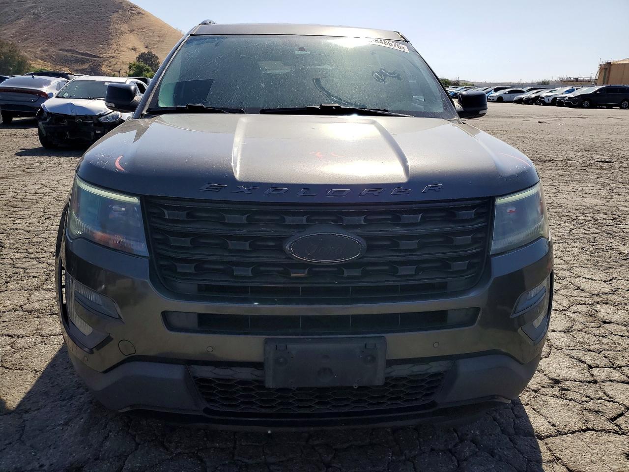 Ford Explorer Sport