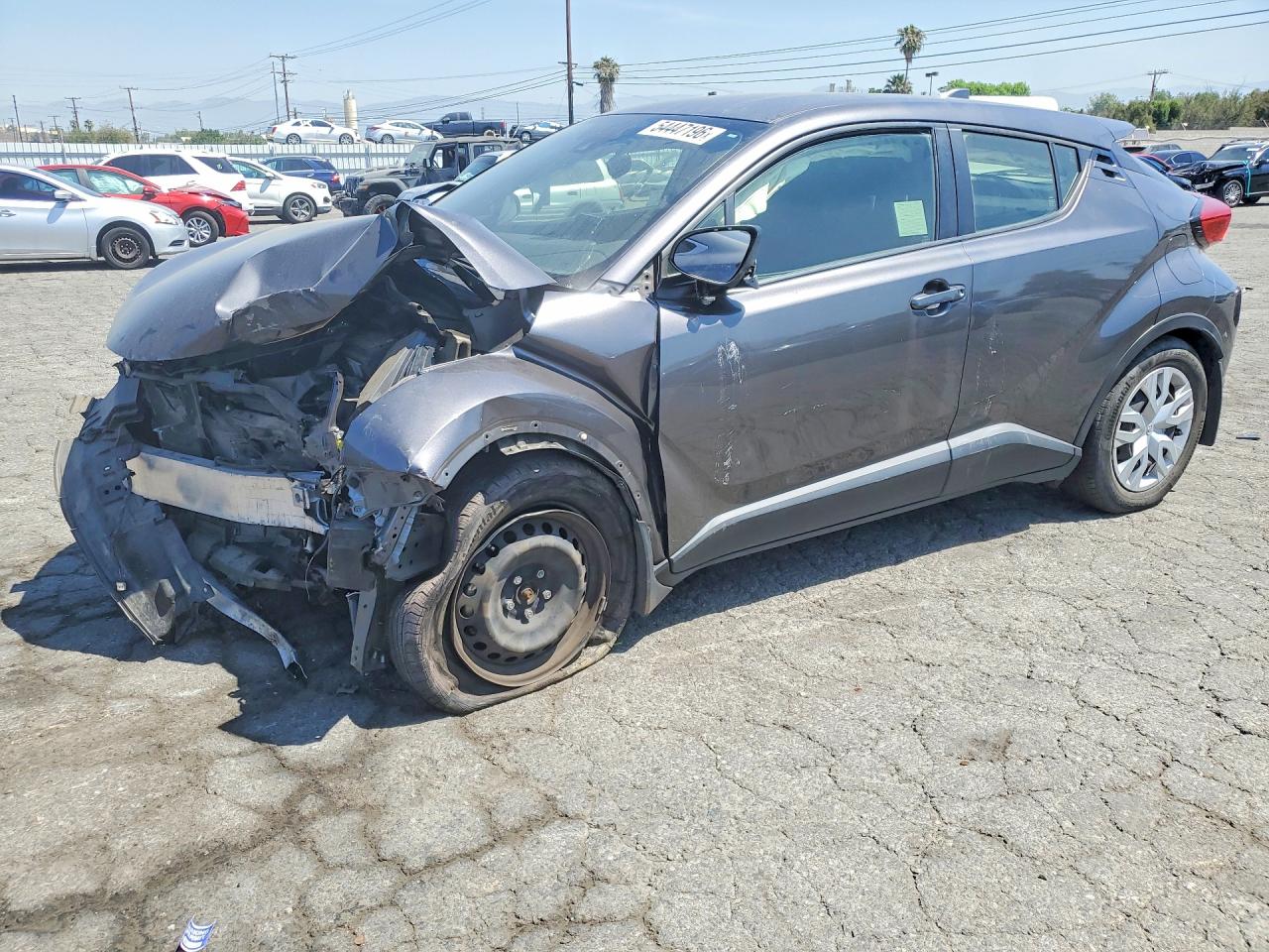 Salvage Toyota C-HR Image