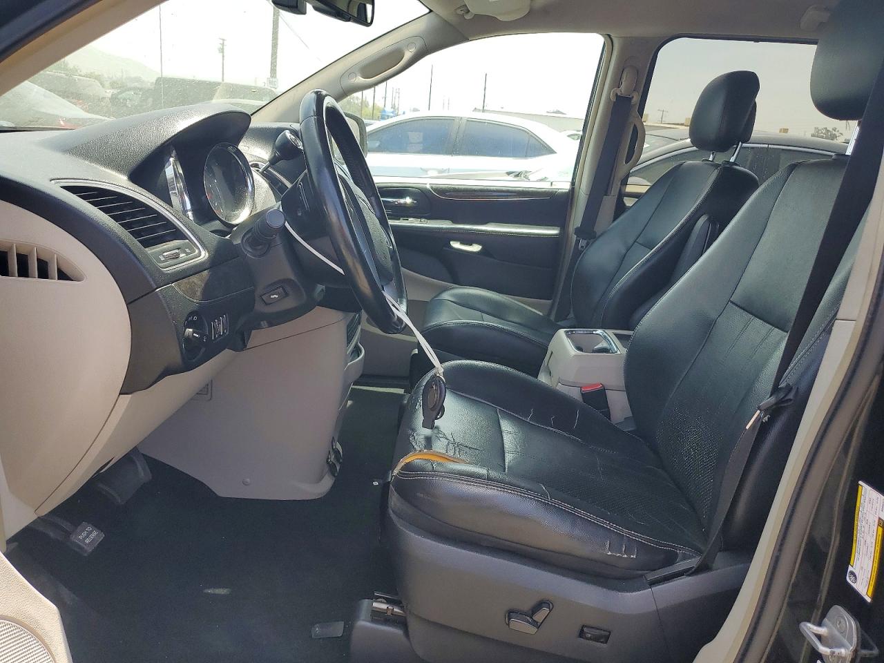 Chrysler Minivan Touring L
