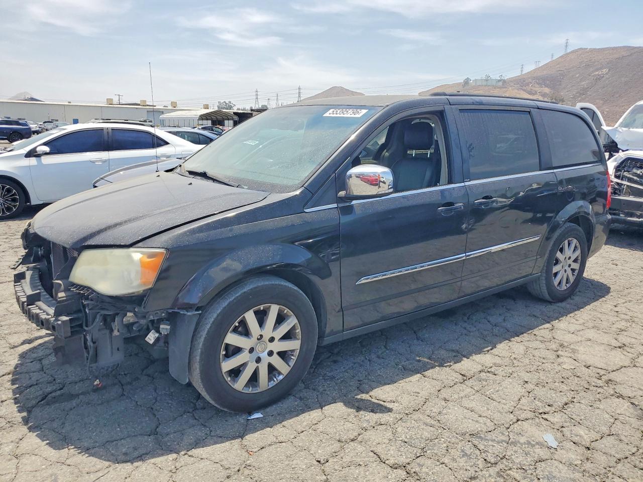 Salvage Chrysler Minivan Image