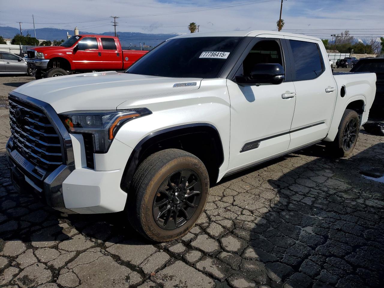 Salvage Toyota Tundra Image