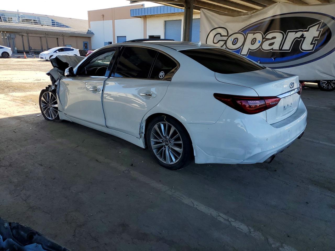 INFINITI Q50 Luxe