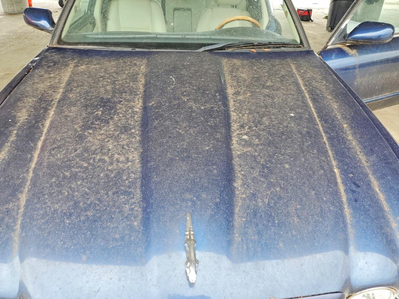 Jaguar XJR